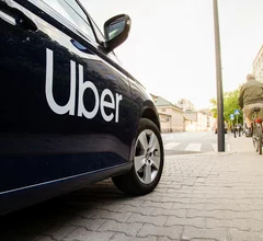 Uber rideshare Lyft taxi