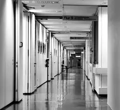Long_Corridor.jpg Thumbnail