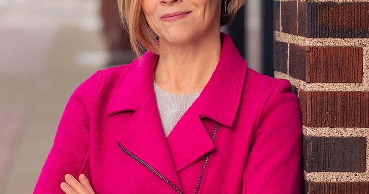 Retired radiologist announces bid for state senate seat