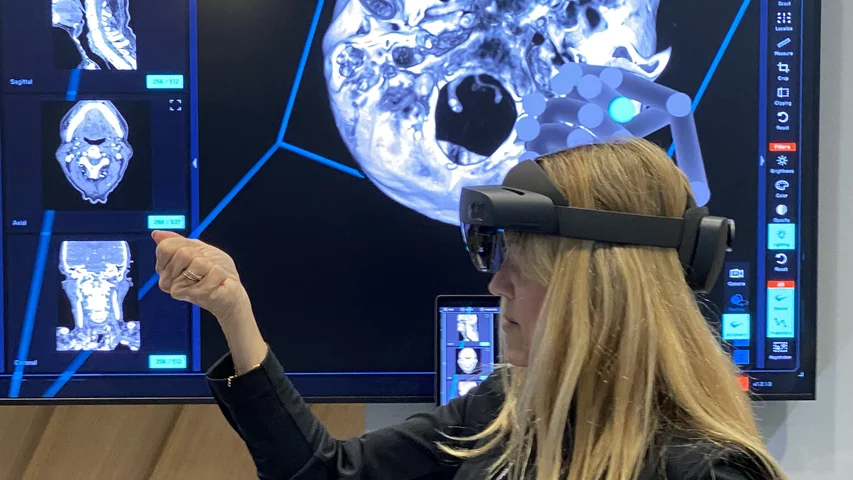 Radiology Virtual Reality VR demo in Vorizon booth HIMSS 2023.