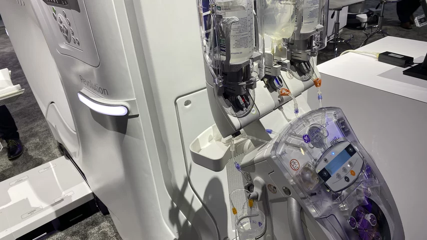 CT syringeless contrast injector with Omnipaque iodine contrast with CT scanner RSNA23 DF