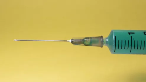 vaccine syringe covid-19 coronavirus