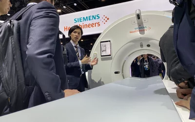 Siemens Somatom Pro Pulse dual-energy, low cost CT system was unveiled at RSNA 2023 and is being aimed at the rising purchases of cardiac CT scanners. Photo by Dave Fornell. #RSNA #RSNA23 #RSNA2023