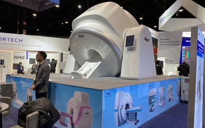 XGY Spin rotating MRI for load bearing imaging studies. Photo by Dave Fornell. #RSNA #RSNA23 #RSNA2023